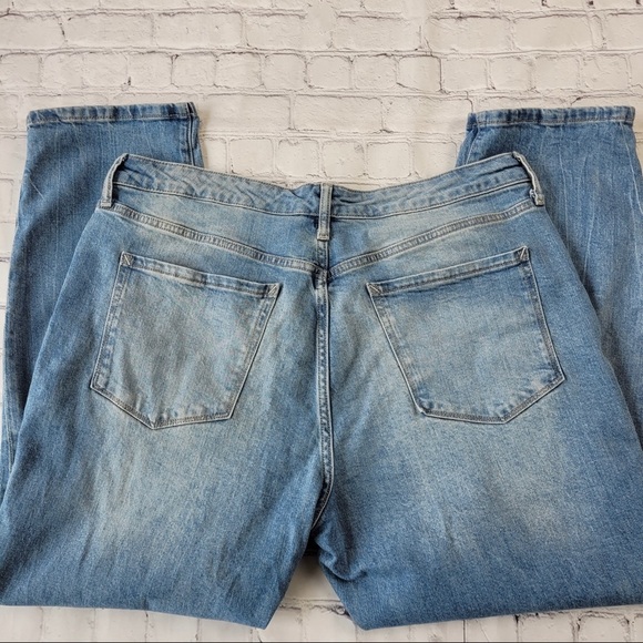 ANA A New Approach Woman’s Mid Rise Boyfriend Jeans light blue distressed 14 - Picture 2 of 13